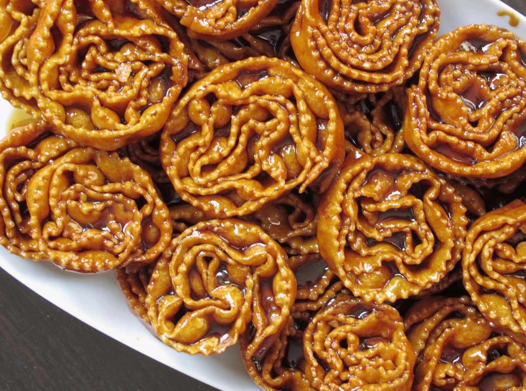 cartellate recipe Italian dessert