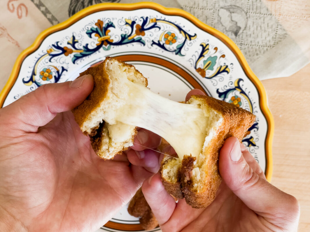cheesy mozzarella in carrozza