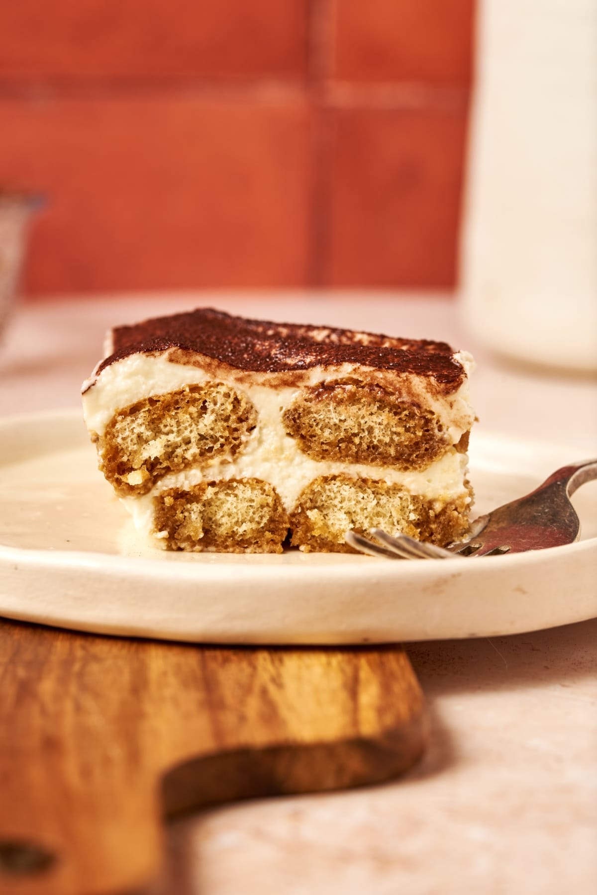 sliced eggless tiramisu