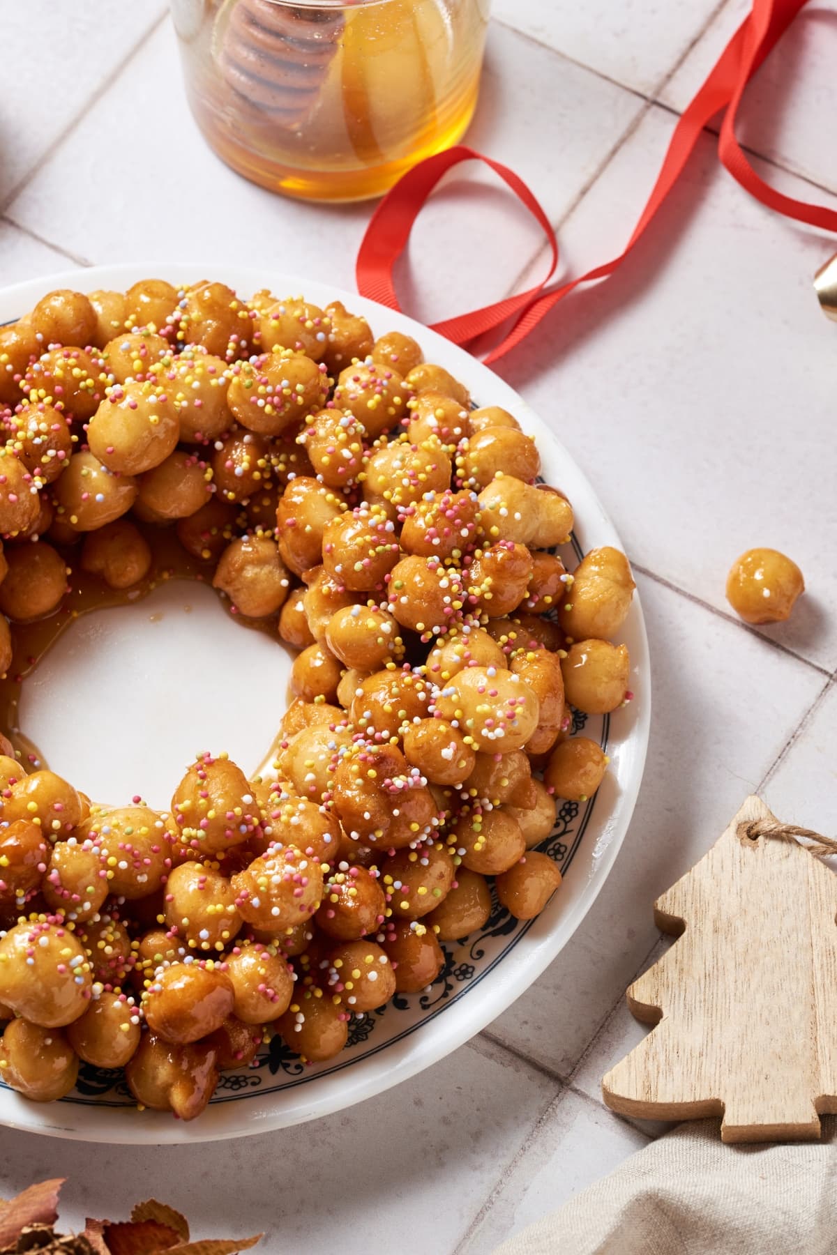 struffoli on a round plate