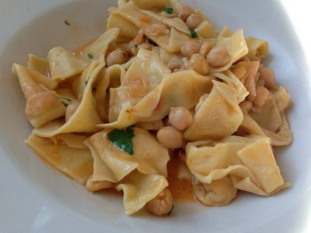 Lagane e ceci calabrese
